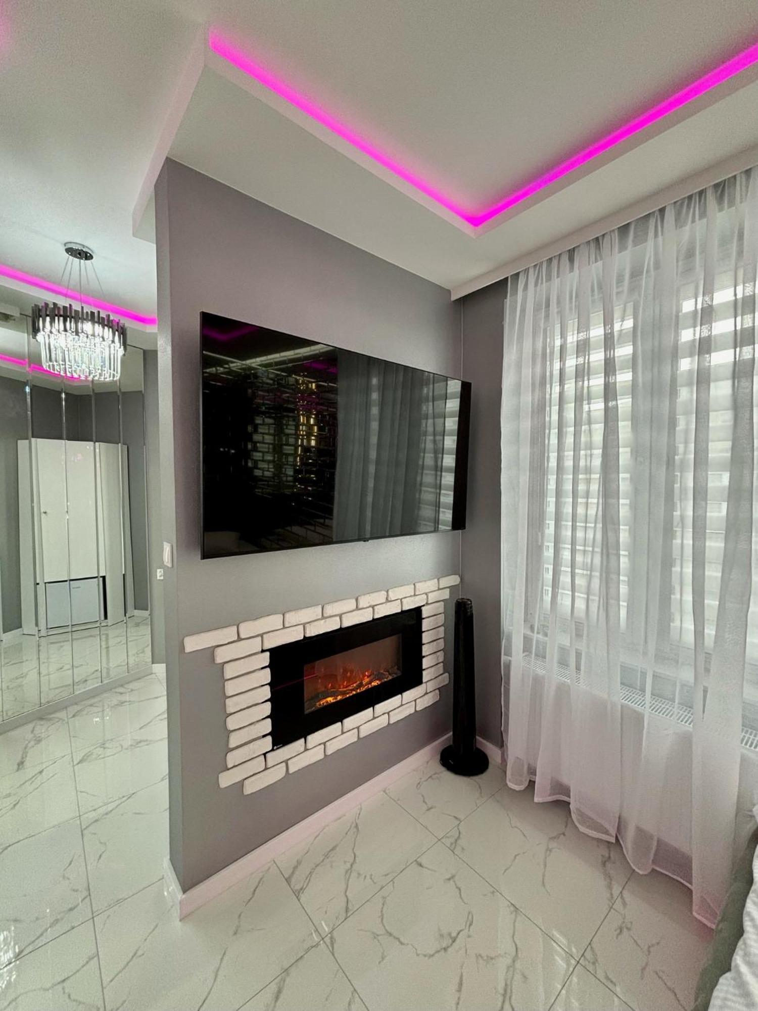 Apartament "Prezydencki Deluxe" Centrum Z Duza Wanna Dla Dwojga Gniezno Esterno foto