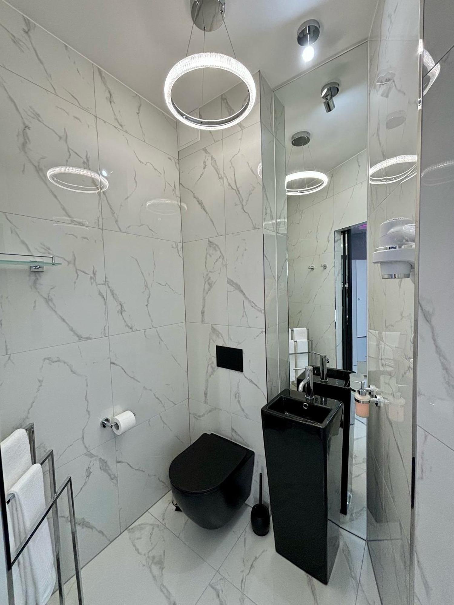Apartament "Prezydencki Deluxe" Centrum Z Duza Wanna Dla Dwojga Gniezno Esterno foto